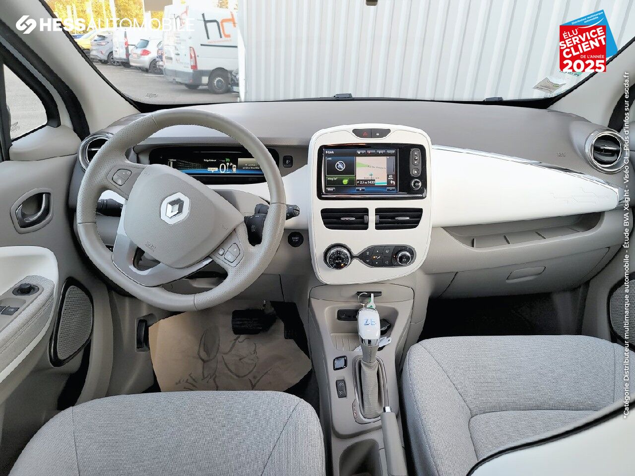 Véhicule d'occasion RENAULT ZOE ZEN CHARGE NORMALE R90 GPS chez Renault Saint-Louis