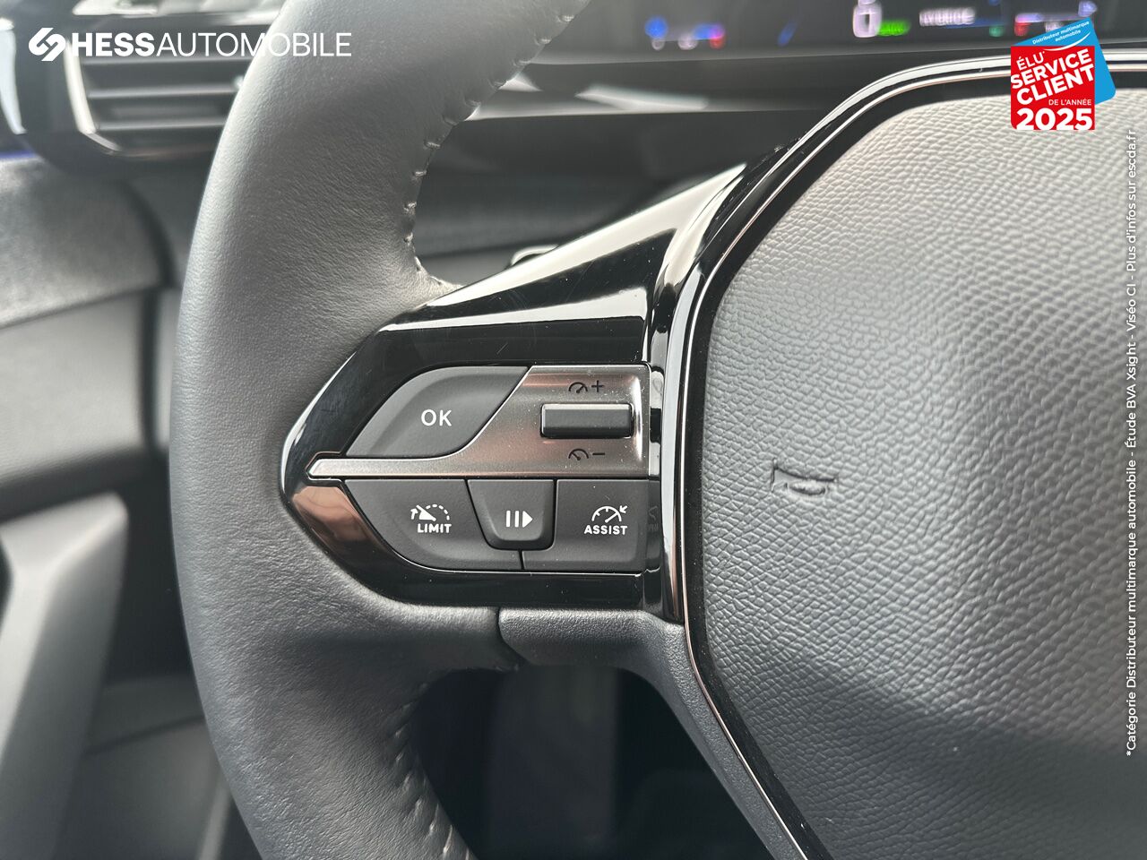 Véhicule d'occasion PEUGEOT 308 PHEV 180CH ALLURE E-EAT8 chez Renault Saint-Louis