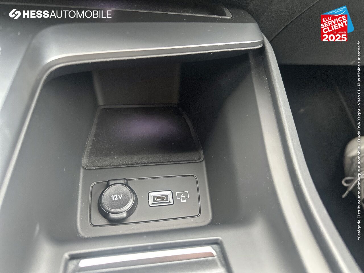 Véhicule d'occasion PEUGEOT 308 PHEV 180CH ALLURE E-EAT8 chez Renault Saint-Louis