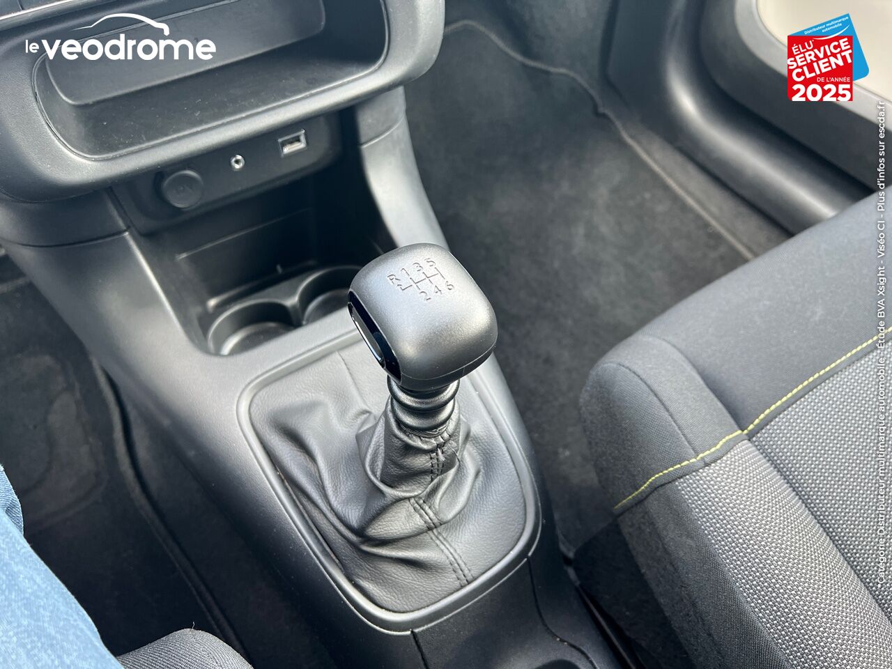 Véhicule d'occasion CITROEN C3 BLUEHDI 100CH FEEL SS chez Le Veodrome