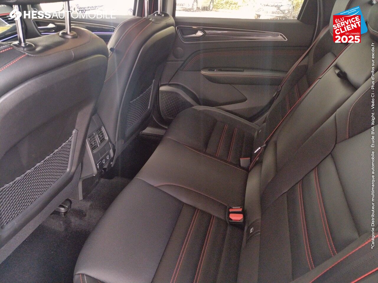 Véhicule d'occasion RENAULT ARKANA 1.3 TCE 140CH FAP RS LINE EDC -21B chez Dacia Belfort