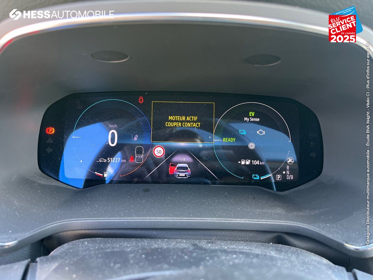 Véhicule d'occasion RENAULT CAPTUR 1.6 E-TECH PLUG-IN 160CH INITIALE PARIS TPANO SIEGES CHAUF/CUIR GPS CAMERA chez Renault Saint-Louis