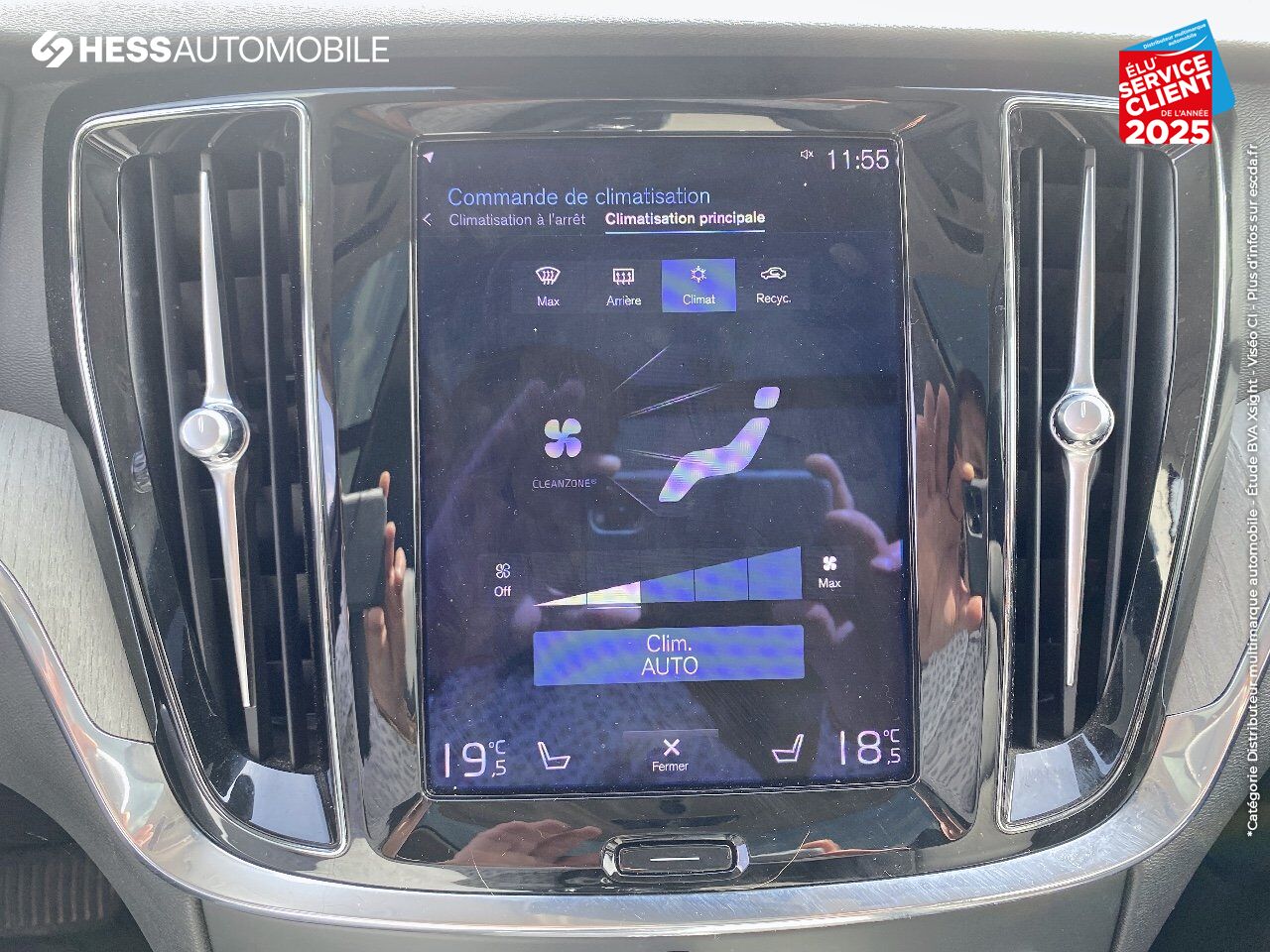 Véhicule d'occasion VOLVO V60 CROSS COUNTRY D4 AWD 190CH PRO GEARTRONIC chez Volvo Reims