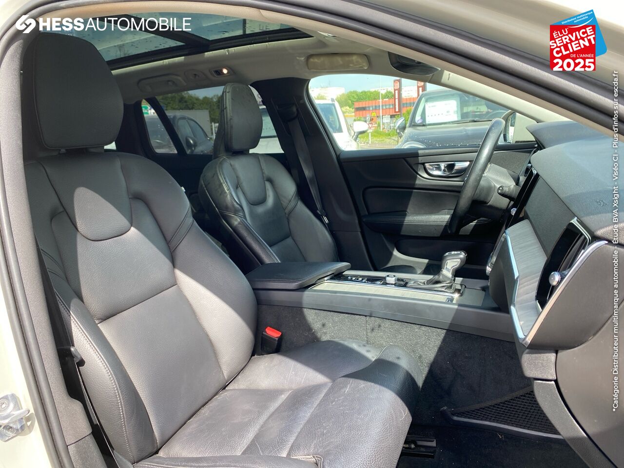 Véhicule d'occasion VOLVO V60 CROSS COUNTRY D4 AWD 190CH PRO GEARTRONIC chez Volvo Reims
