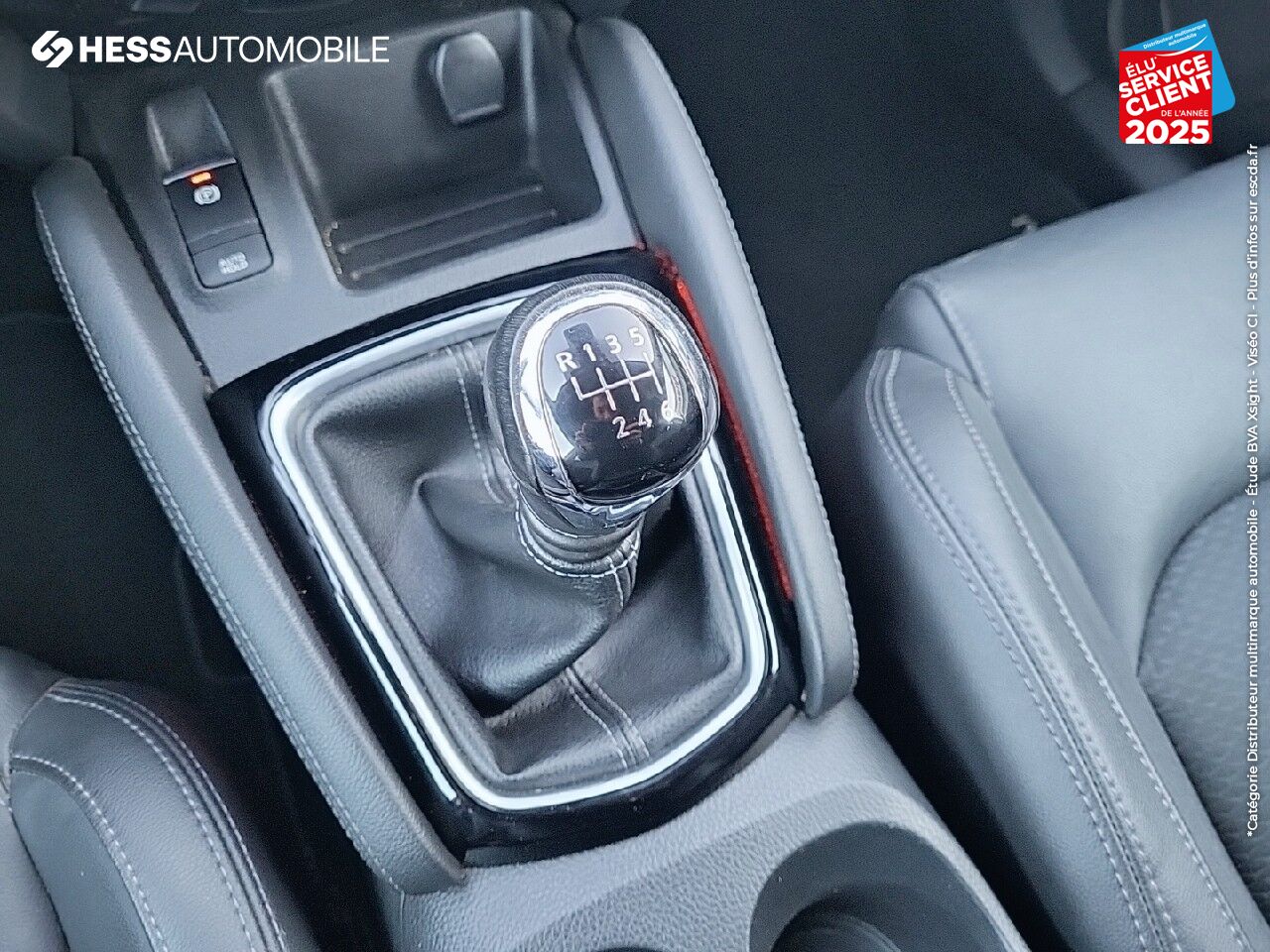 Véhicule d'occasion NISSAN QASHQAI 1.5 DCI 110CH TEKNA chez Nissan Dijon