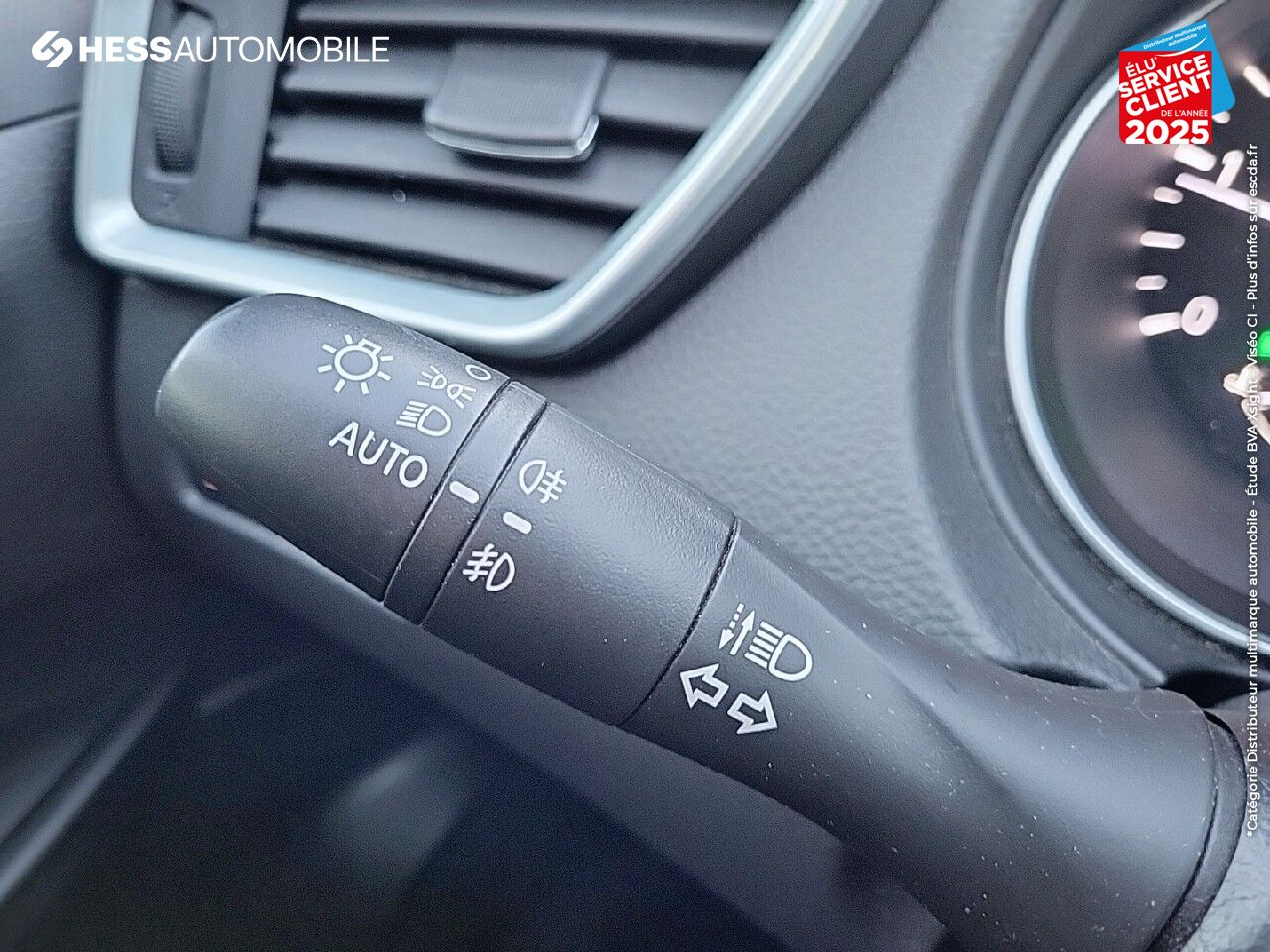 Véhicule d'occasion NISSAN QASHQAI 1.5 DCI 110CH TEKNA chez Nissan Dijon