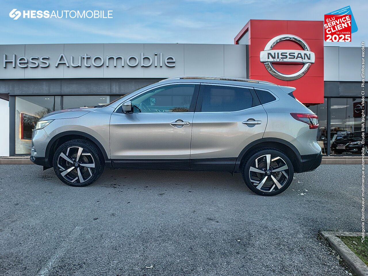Véhicule d'occasion NISSAN QASHQAI 1.5 DCI 110CH TEKNA chez Nissan Dijon