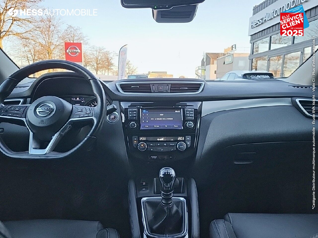 Véhicule d'occasion NISSAN QASHQAI 1.5 DCI 110CH TEKNA chez Nissan Dijon