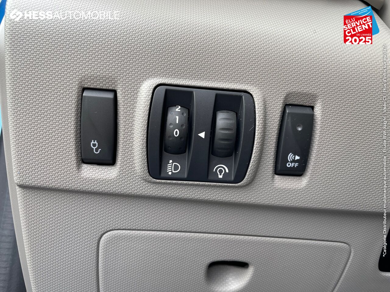 Véhicule d'occasion RENAULT ZOE LIFE CHARGE NORMALE R90 MY19 chez Renault Colmar