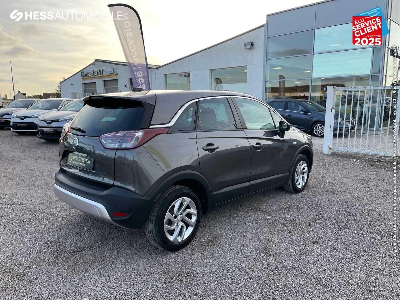 Véhicule d'occasion OPEL CROSSLAND X 1.5 D 120CH ELEGANCE BVA LED APPLE CARPLAY RADAR AR chez Opel Beaune