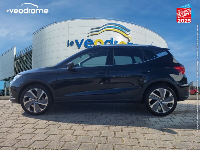Véhicule d'occasion SEAT ARONA 1.0 TSI 110CH FR DSG7 CAMERA GPS RADAR AV/AR APPLE CARPLAY/ANDROID AUTO chez Le Veodrome