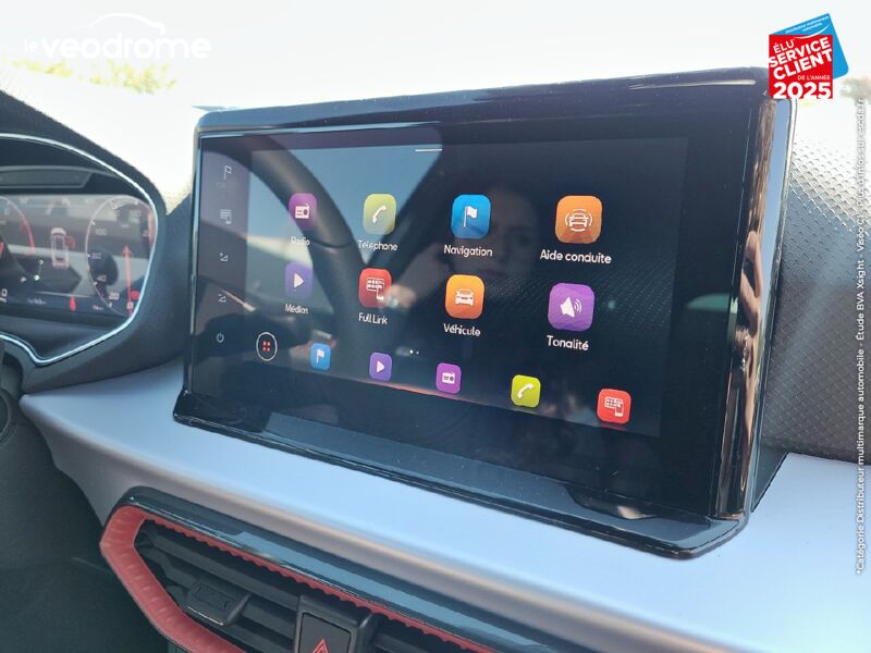 Véhicule d'occasion SEAT ARONA 1.0 TSI 110CH FR DSG7 CAMERA GPS RADAR AV/AR APPLE CARPLAY/ANDROID AUTO chez Le Veodrome