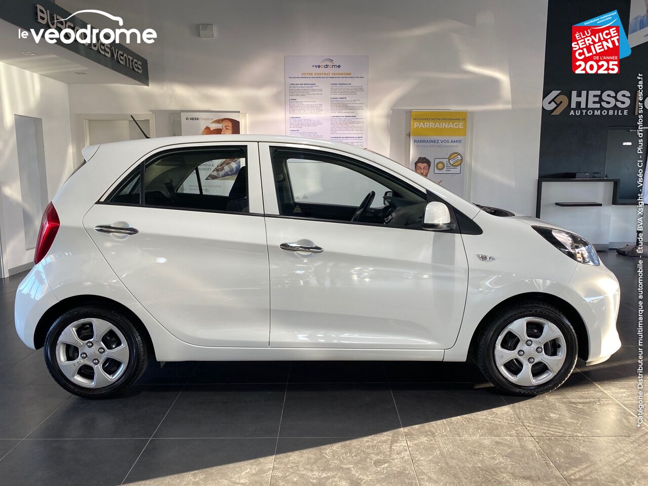 Véhicule d'occasion KIA PICANTO 1.0 66CH ACTIVE 5P KIT MAINS-LIBRES CLIM USB BLUETOOTH chez Le Veodrome