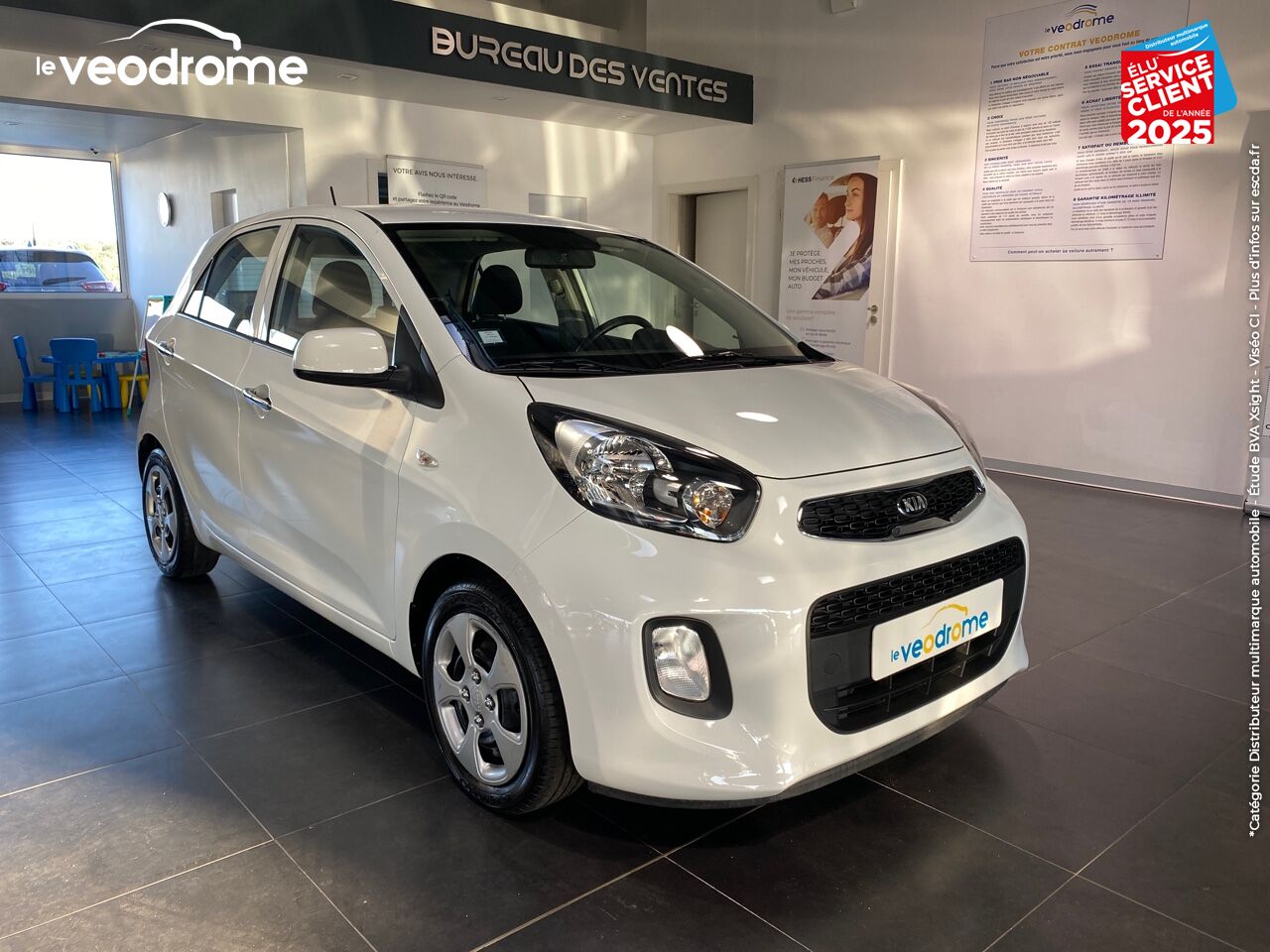 Véhicule d'occasion KIA PICANTO 1.0 66CH ACTIVE 5P KIT MAINS-LIBRES CLIM USB BLUETOOTH chez Le Veodrome