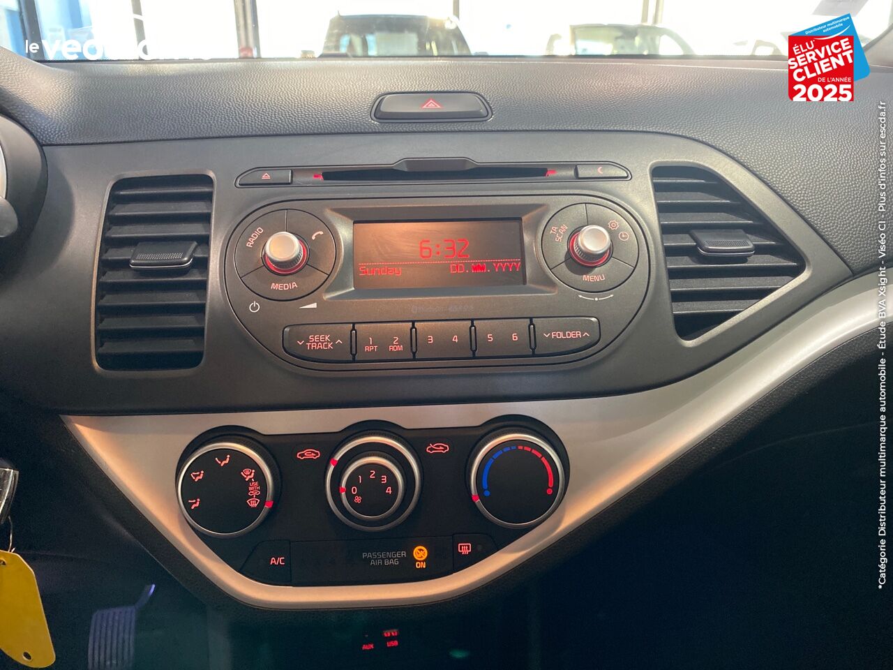 Véhicule d'occasion KIA PICANTO 1.0 66CH ACTIVE 5P KIT MAINS-LIBRES CLIM USB BLUETOOTH chez Le Veodrome