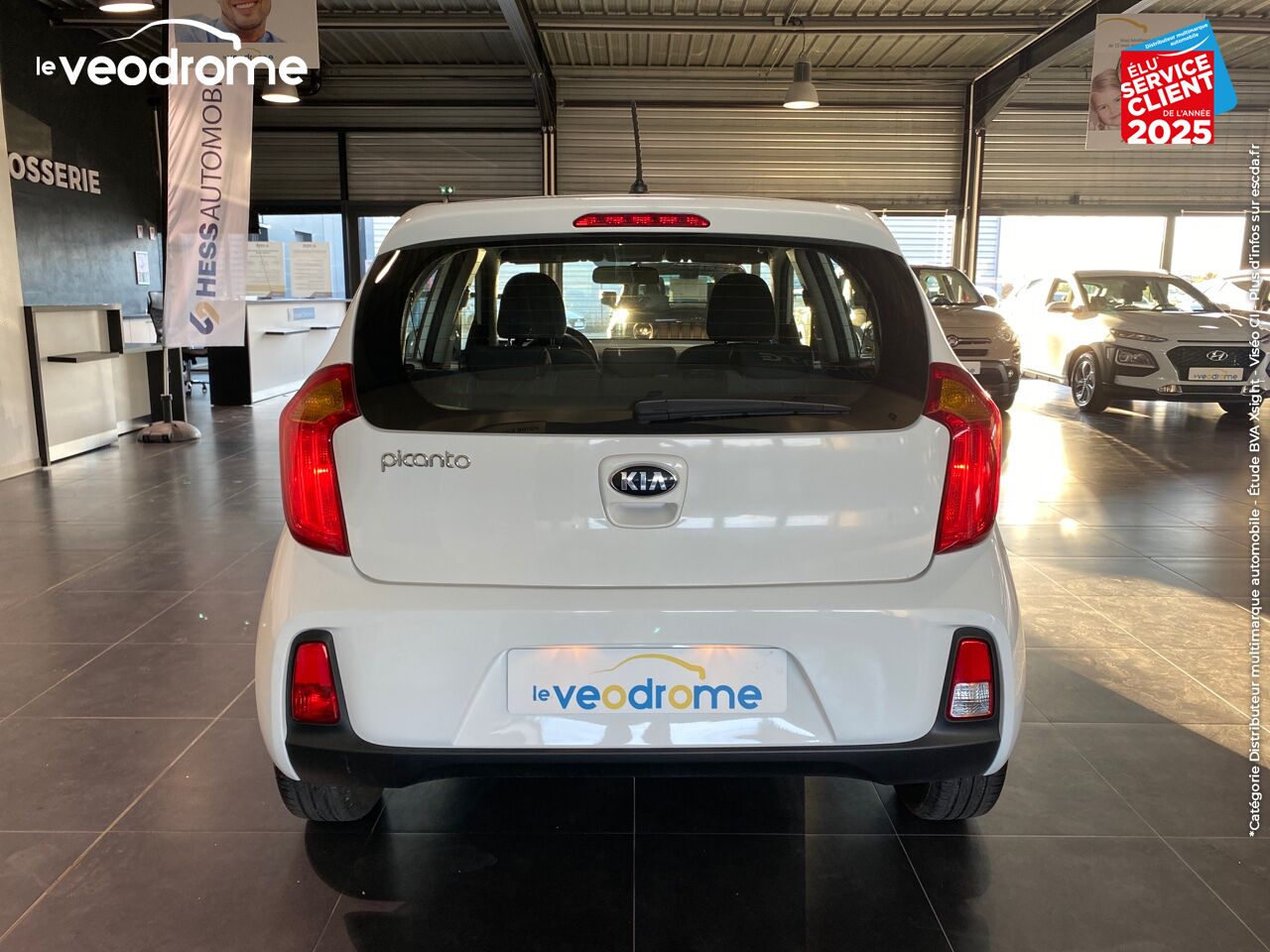 Véhicule d'occasion KIA PICANTO 1.0 66CH ACTIVE 5P KIT MAINS-LIBRES CLIM USB BLUETOOTH chez Le Veodrome