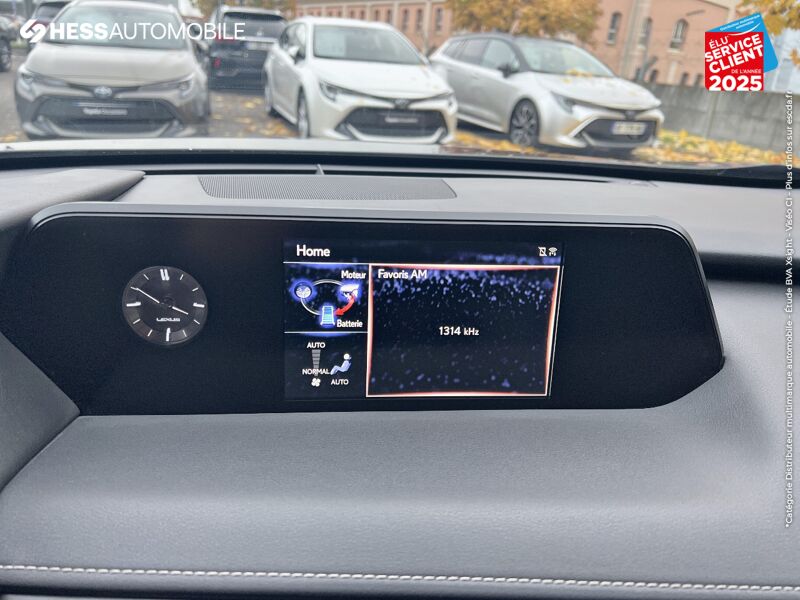 Véhicule d'occasion LEXUS UX 250H 2WD PREMIUM EDITION MY21 chez Lexus Metz