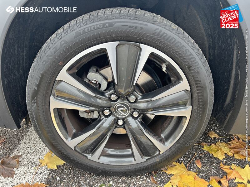 Véhicule d'occasion LEXUS UX 250H 2WD PREMIUM EDITION MY21 chez Lexus Metz